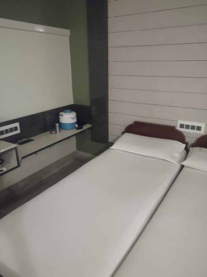Krishna Lodge Tiruchirappalli 외부 사진