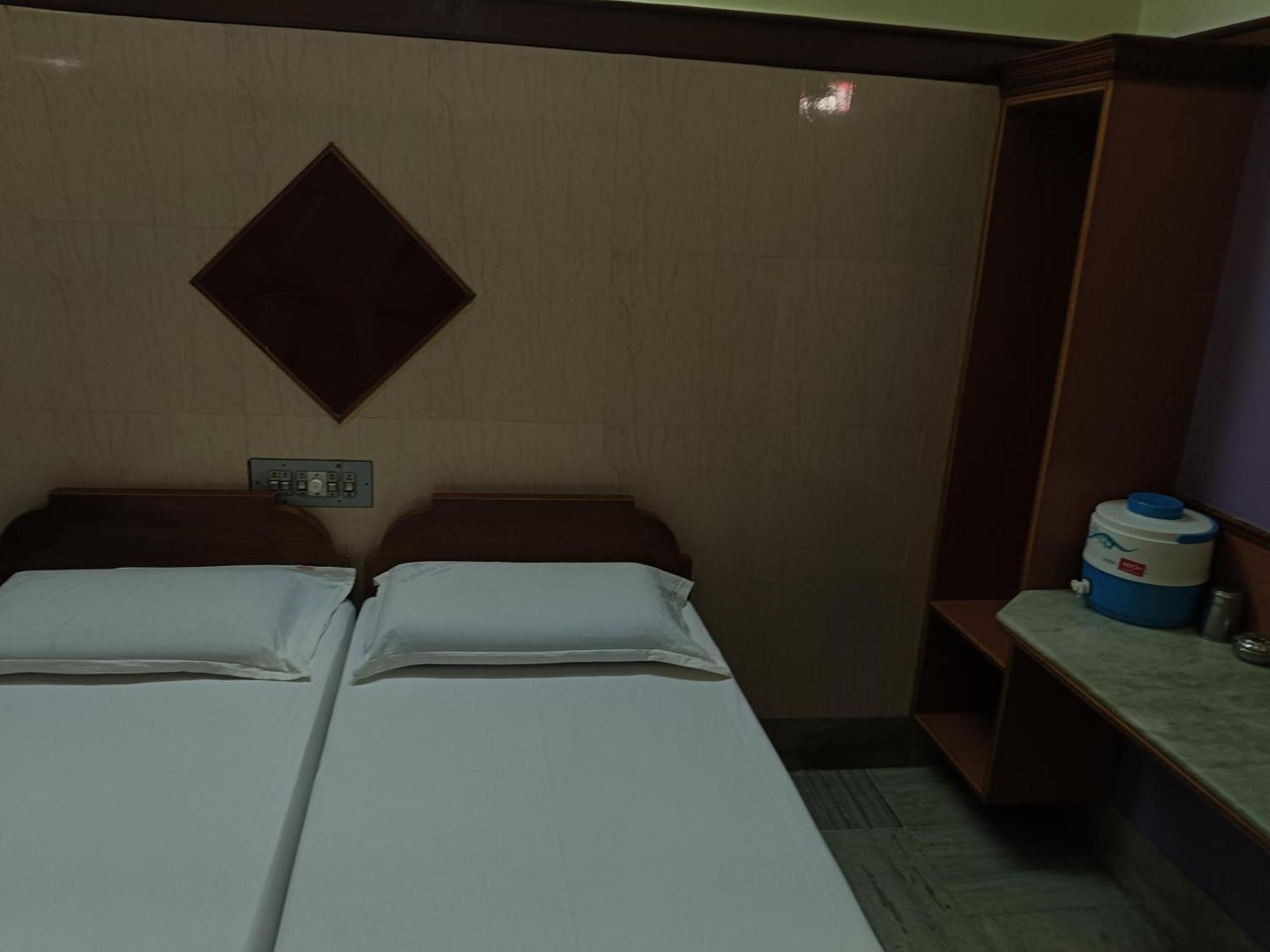 Krishna Lodge Tiruchirappalli 외부 사진