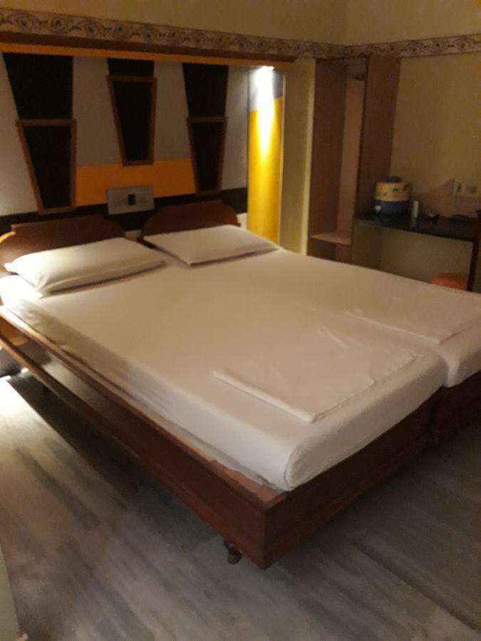 Krishna Lodge Tiruchirappalli 외부 사진